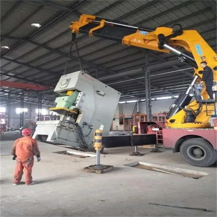 尉氏80吨折臂吊车出租附近电话